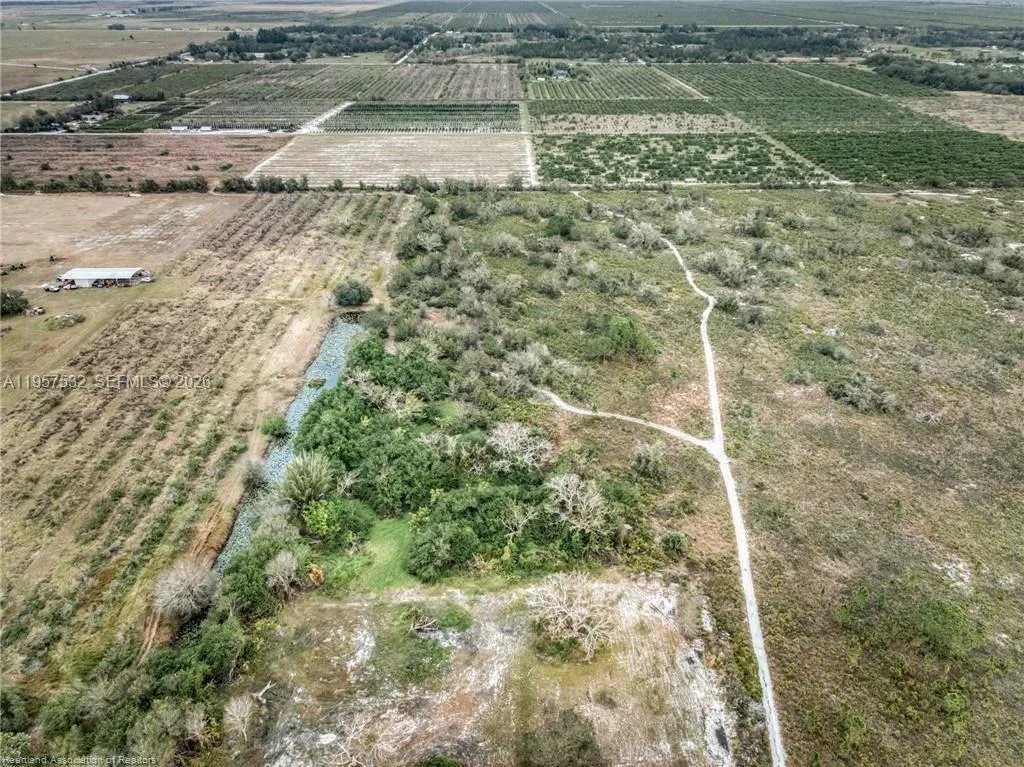 701 Jolly Lane, Lorida FL 33857