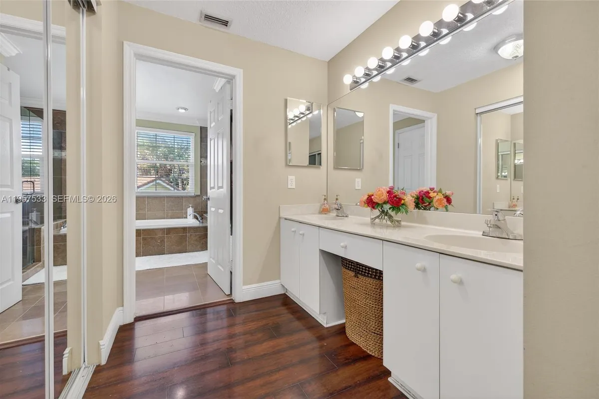 1485 NW 129th Ter, Sunrise FL 33323