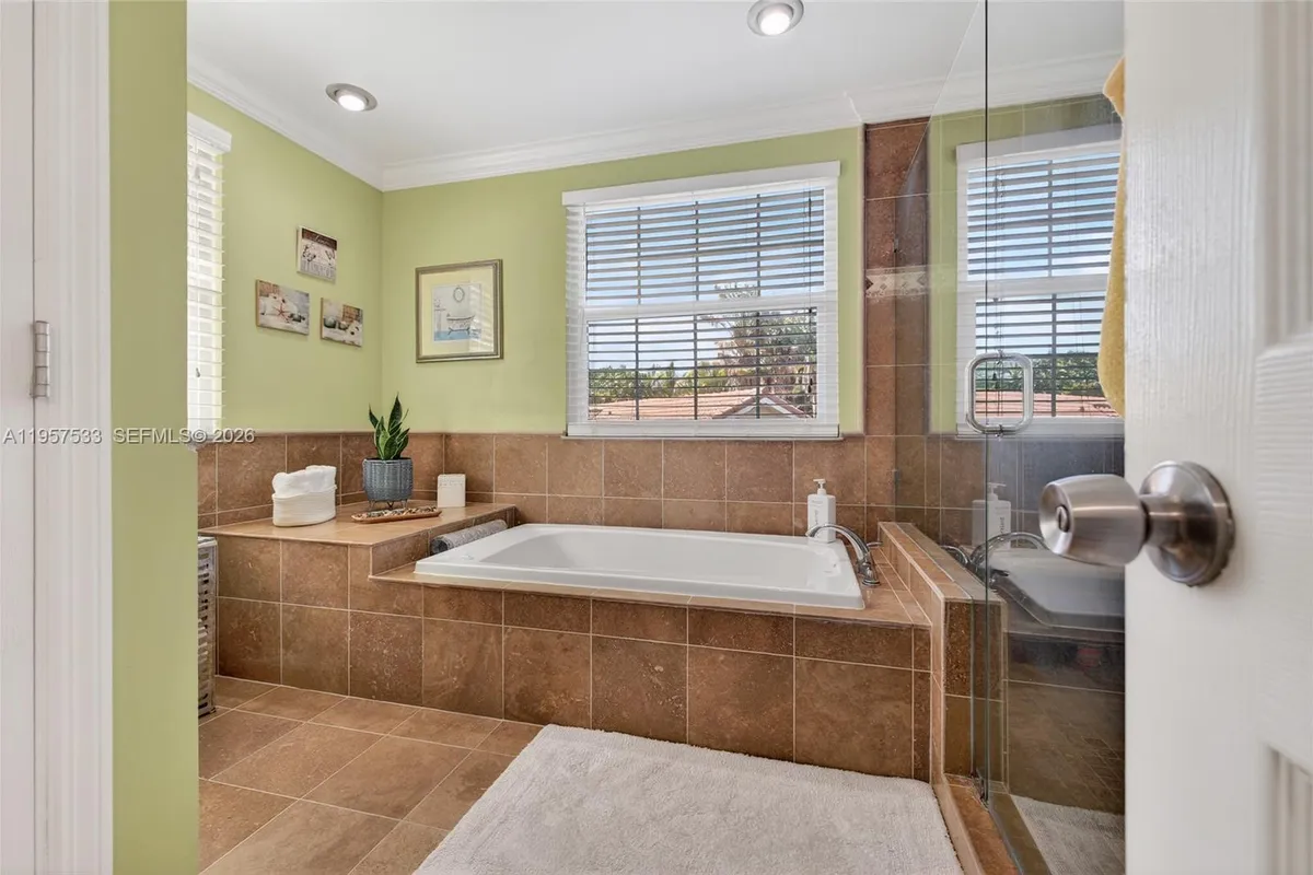 1485 NW 129th Ter, Sunrise FL 33323