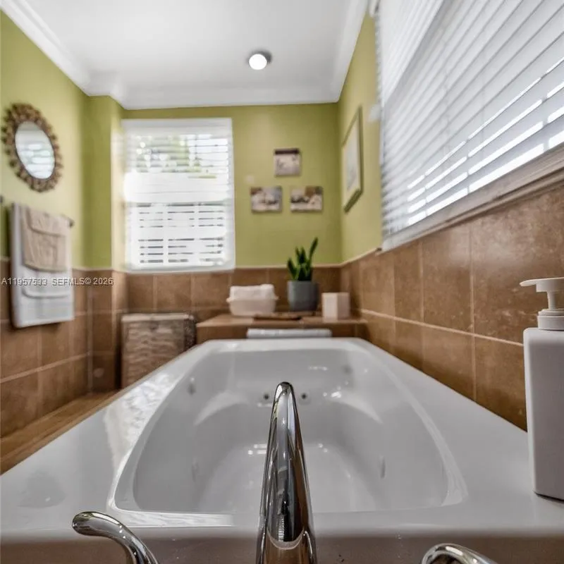 1485 NW 129th Ter, Sunrise FL 33323