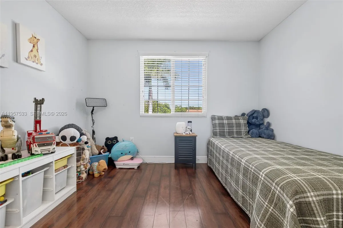 1485 NW 129th Ter, Sunrise FL 33323