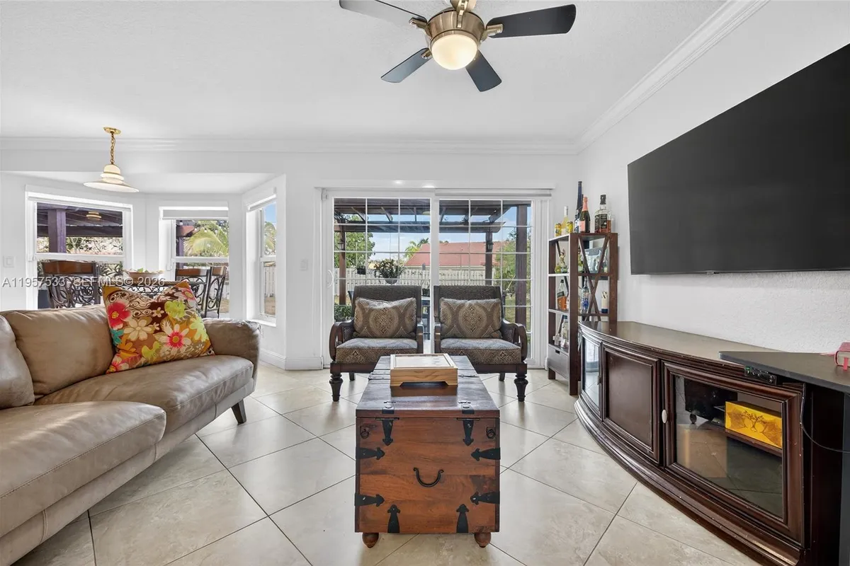 1485 NW 129th Ter, Sunrise FL 33323