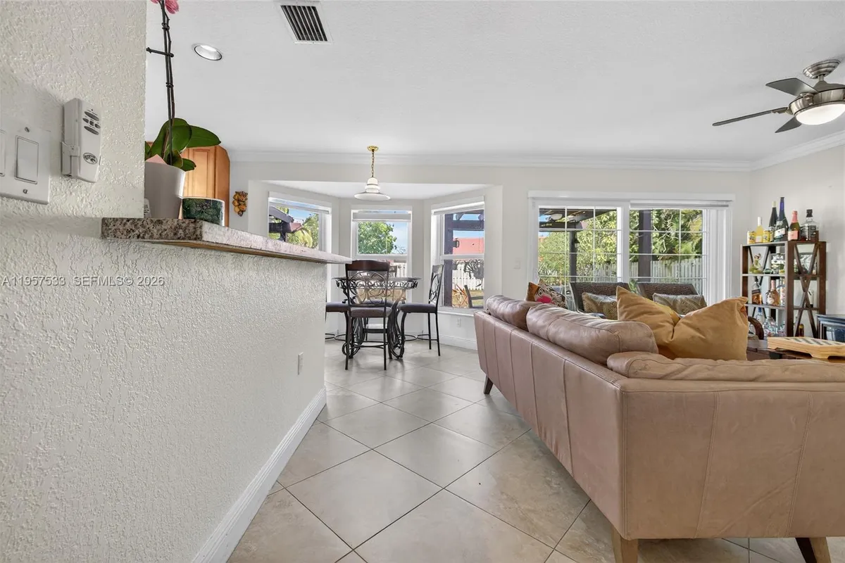 1485 NW 129th Ter, Sunrise FL 33323