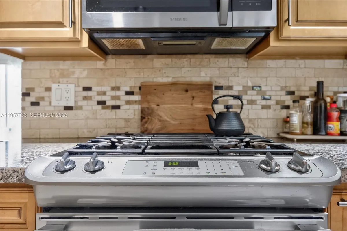 1485 NW 129th Ter, Sunrise FL 33323