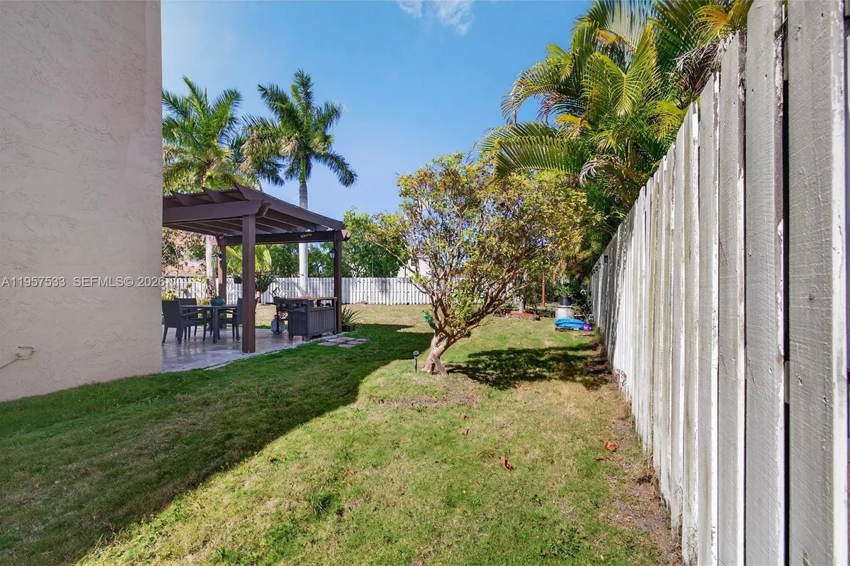 1485 NW 129th Ter, Sunrise FL 33323