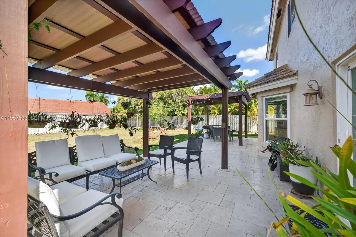 1485 NW 129th Ter, Sunrise FL 33323