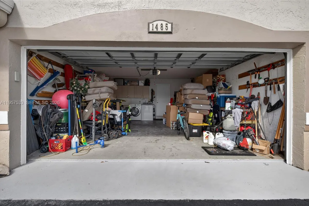 1485 NW 129th Ter, Sunrise FL 33323