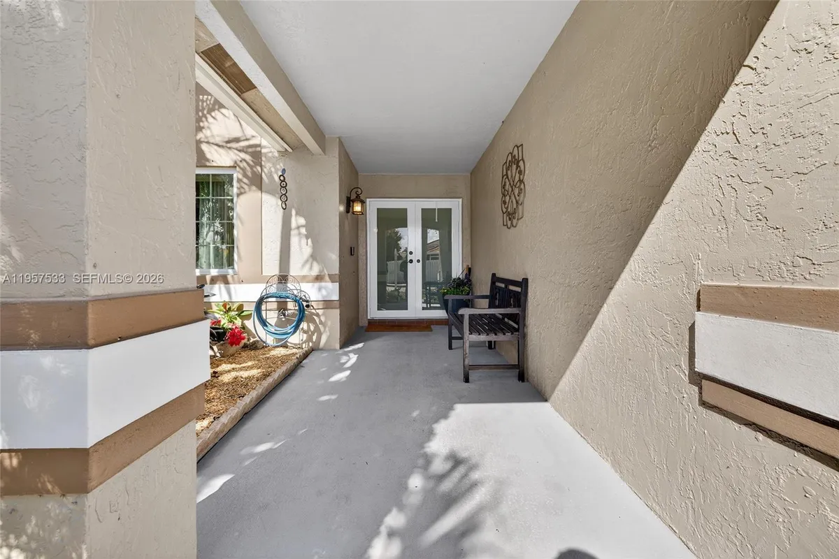 1485 NW 129th Ter, Sunrise FL 33323