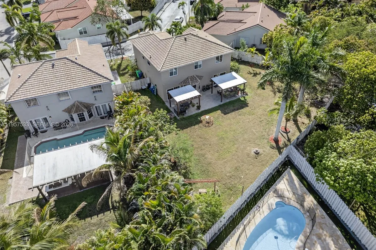 1485 NW 129th Ter, Sunrise FL 33323