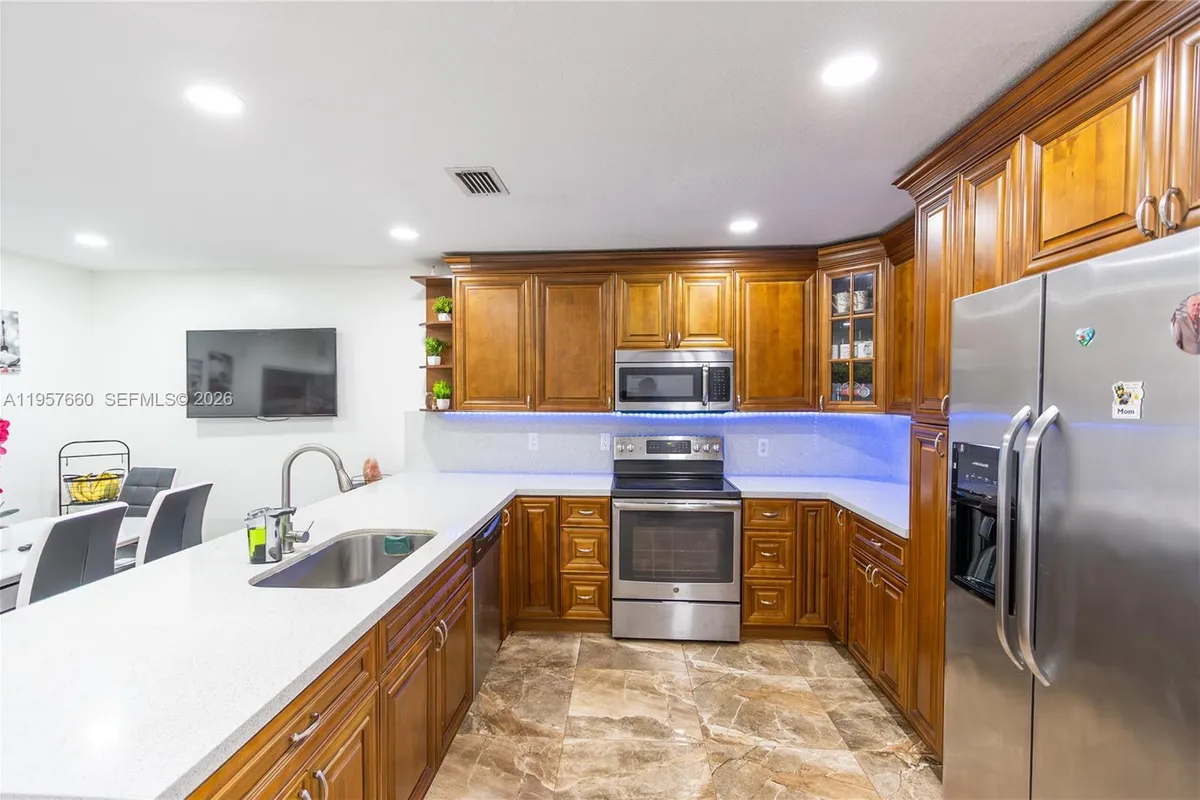 6217 SW 128th Pl, Miami FL 33183