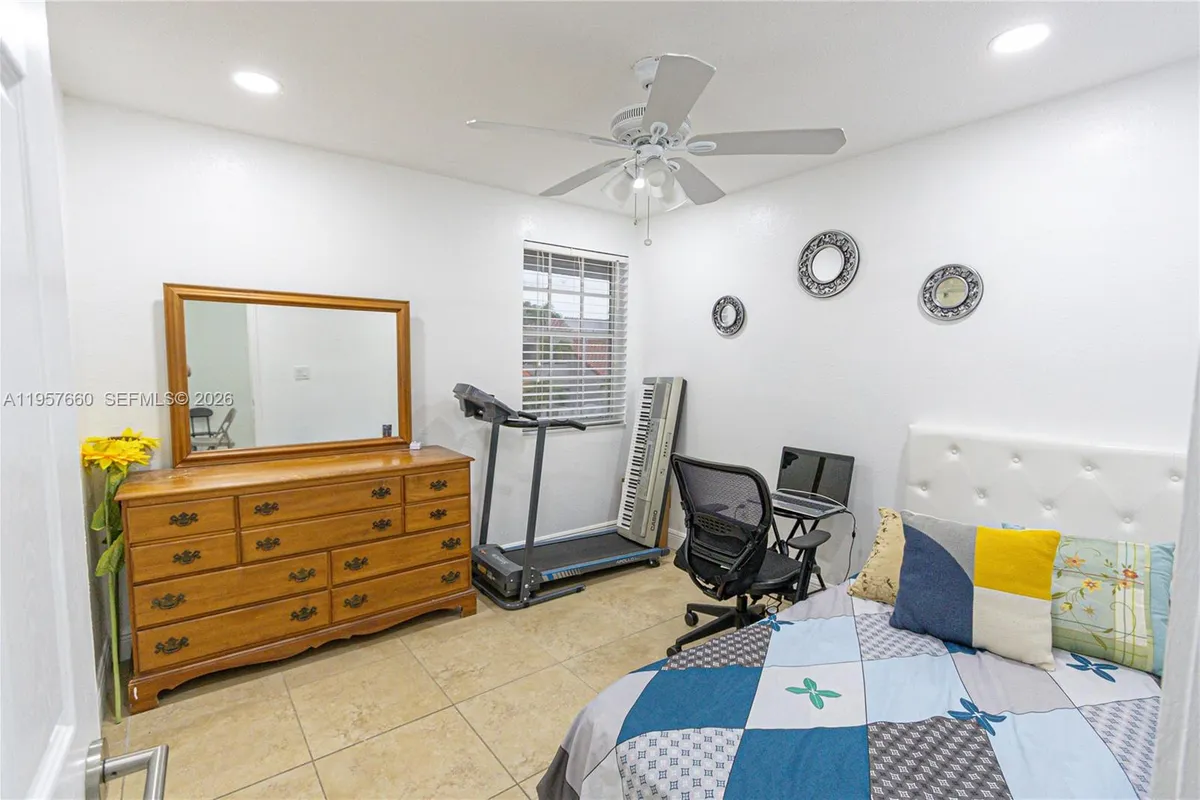 6217 SW 128th Pl, Miami FL 33183