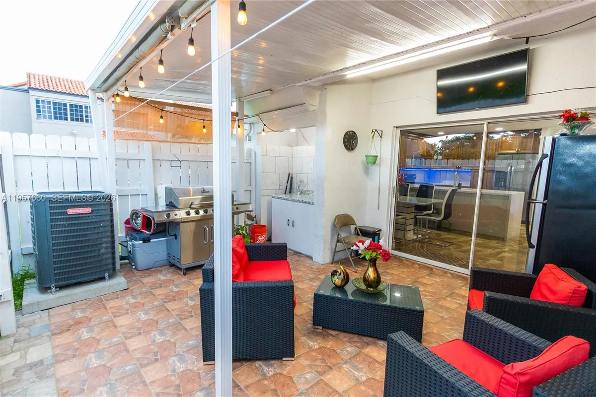 6217 SW 128th Pl, Miami FL 33183