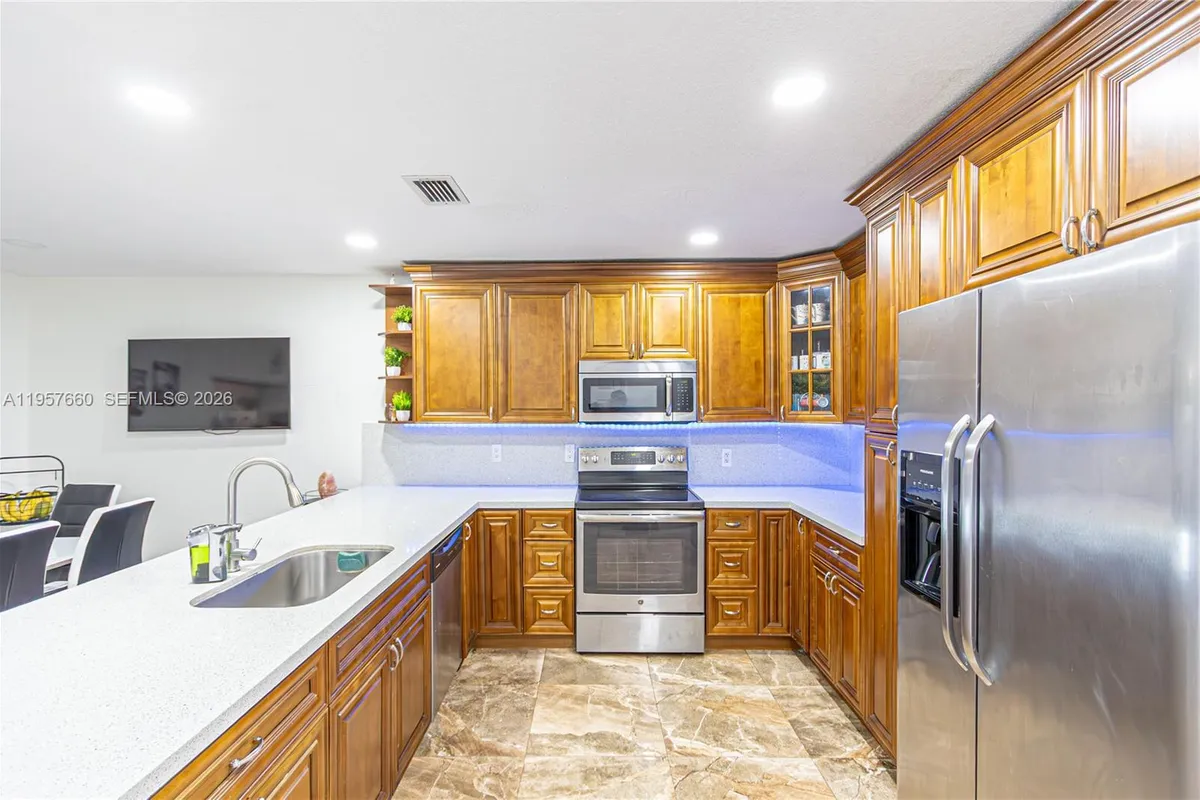 6217 SW 128th Pl, Miami FL 33183