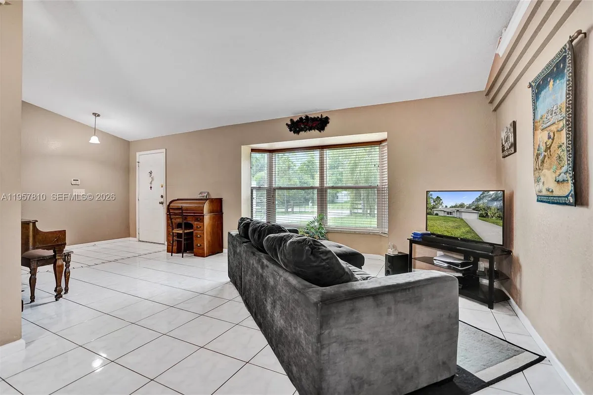 14808 N 69th St N, Loxahatchee FL 33470