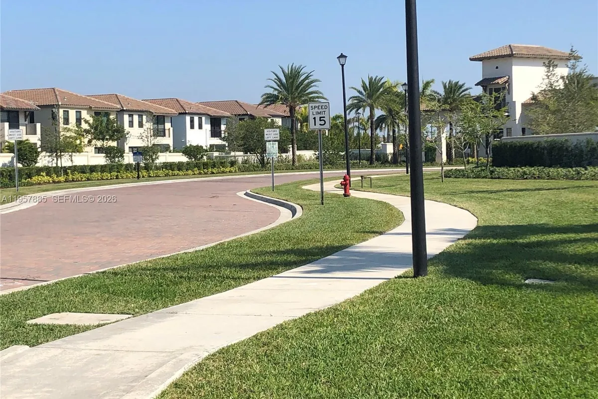 9333 W 33rd Lane # 9333, Hialeah Gardens FL 33018