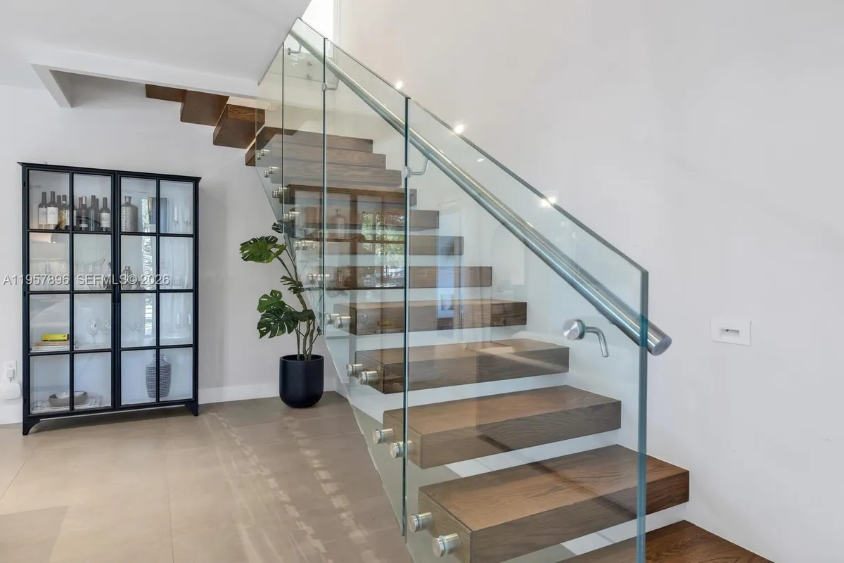 2851 SW 33rd Ct # 2851, Miami FL 33133