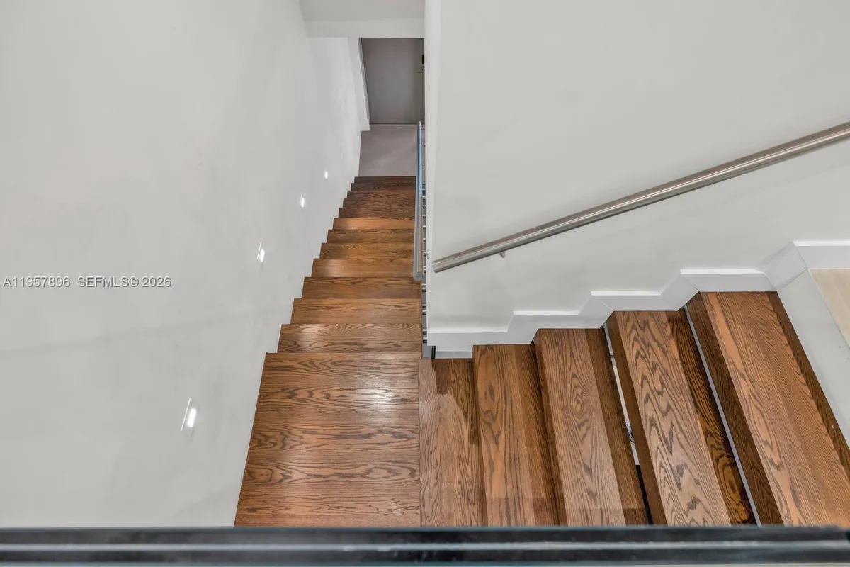 2851 SW 33rd Ct # 2851, Miami FL 33133