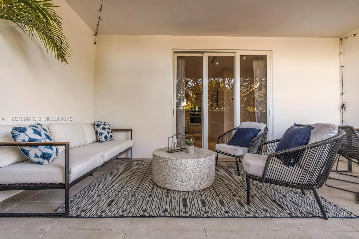 2851 SW 33rd Ct # 2851, Miami FL 33133