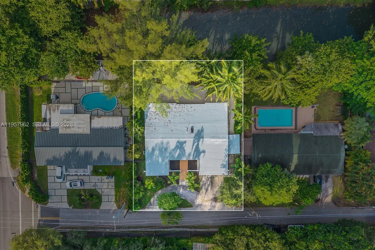 7132 SW 65th Ave, South Miami FL 33143