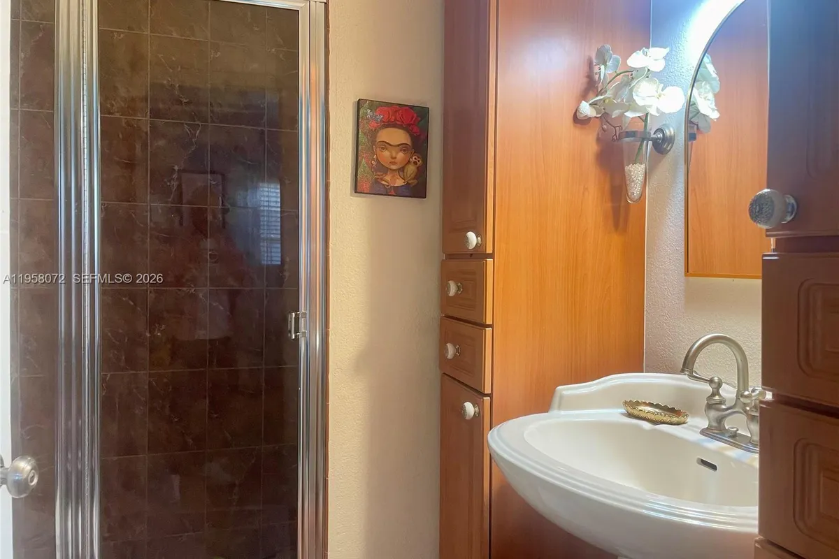 8851 NW 119th St # 6102, Hialeah Gardens FL 33018