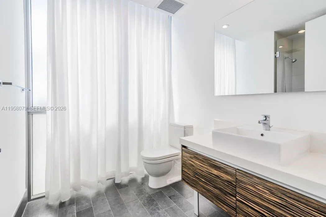 1100 Biscayne Blvd # 5401, Miami FL 33132