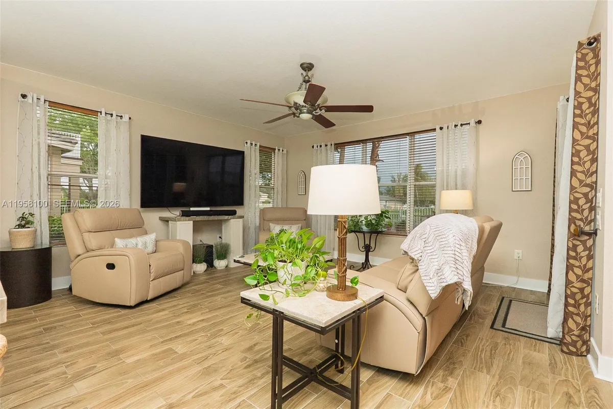 13351 SW 45th Dr, Miramar FL 33027