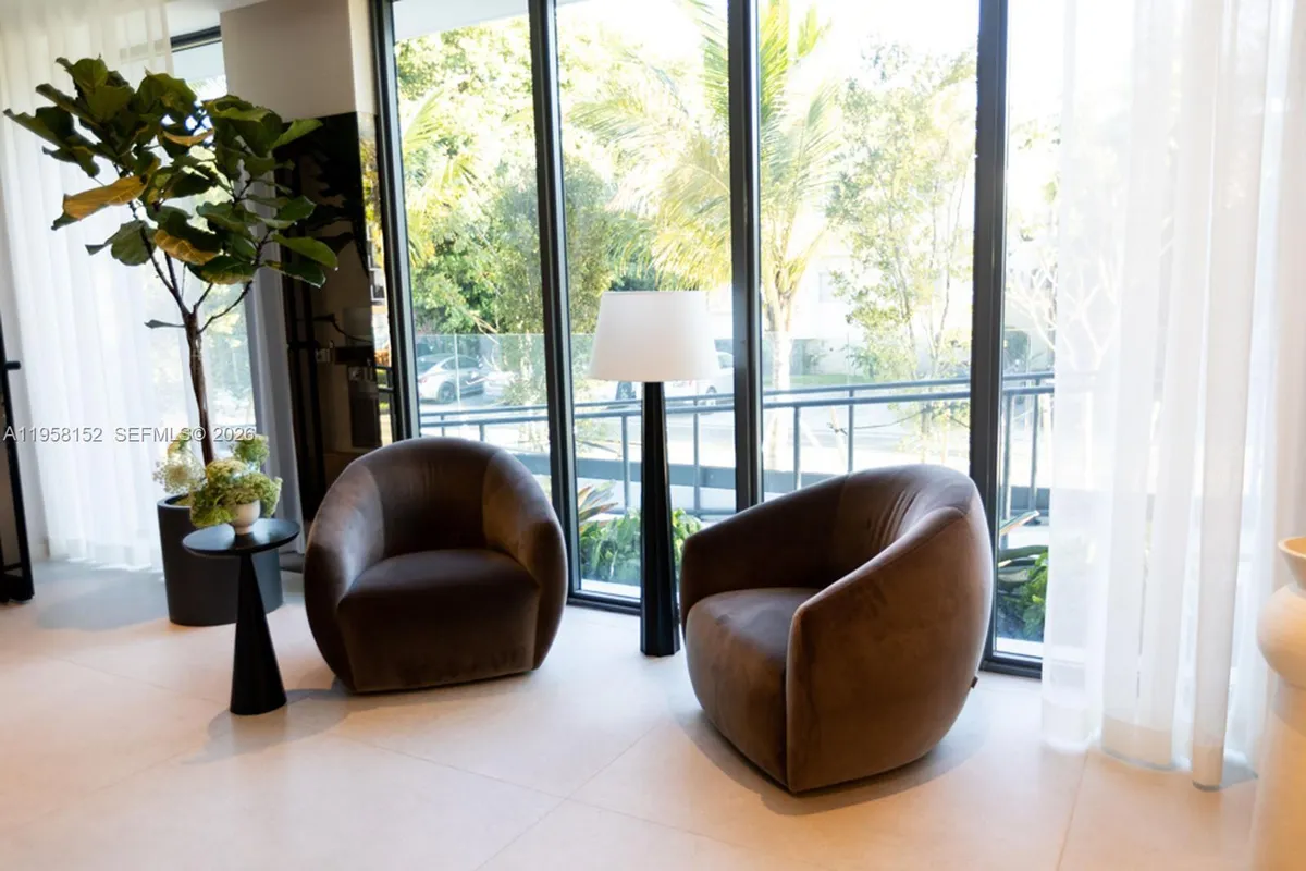 9901 W Bay Harbor Dr # 405, Bal Harbour FL 33154