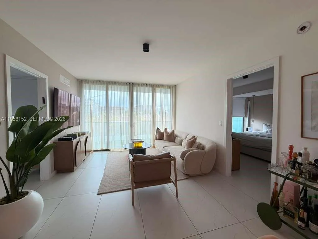 9901 W Bay Harbor Dr # 405, Bal Harbour FL 33154