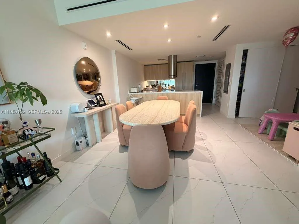 9901 W Bay Harbor Dr # 405, Bal Harbour FL 33154