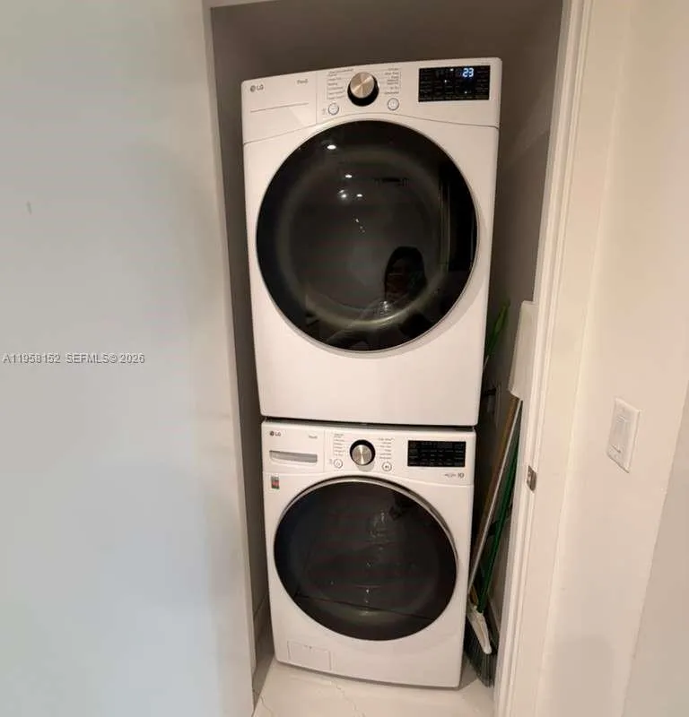 9901 W Bay Harbor Dr # 405, Bal Harbour FL 33154