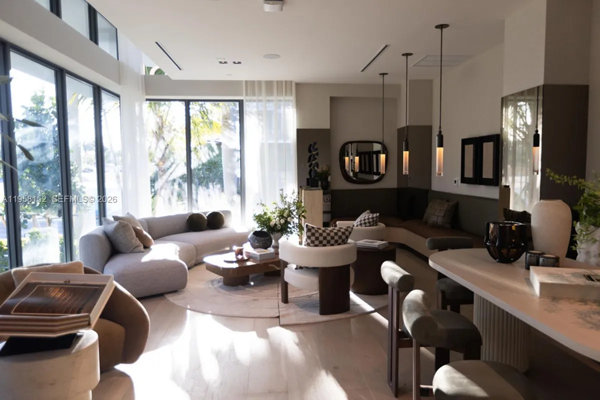 9901 W Bay Harbor Dr # 405, Bal Harbour FL 33154