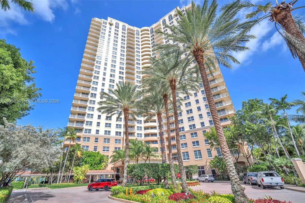 19501 W Country Club Dr # 2011, Aventura FL 33180