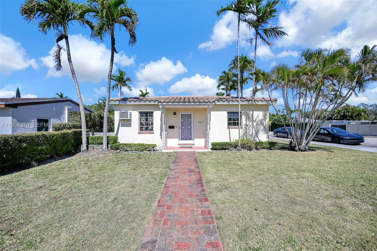 6303 SW 43rd St, South Miami FL 33155