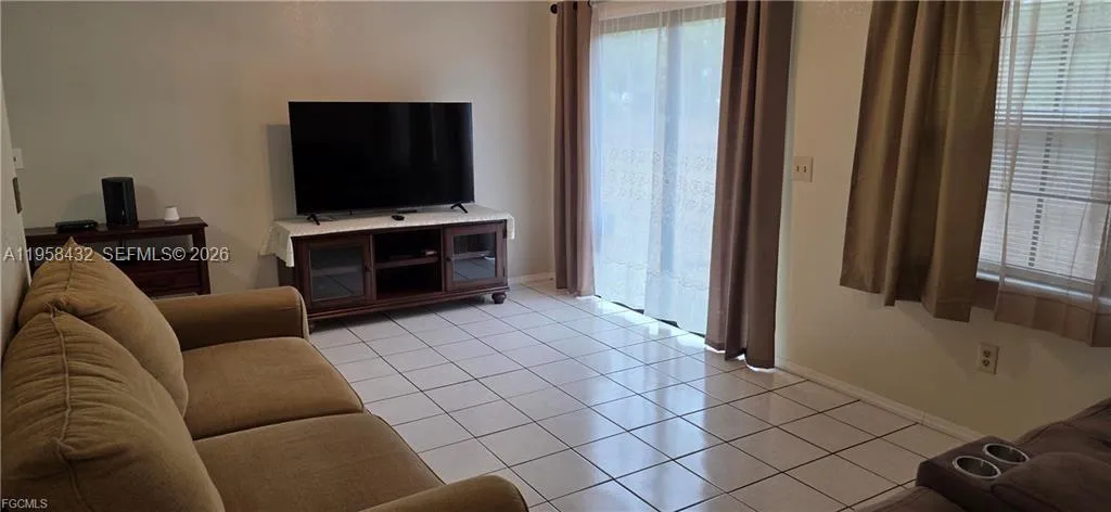 5036 E Tradewinds Cir, La Belle FL 33935