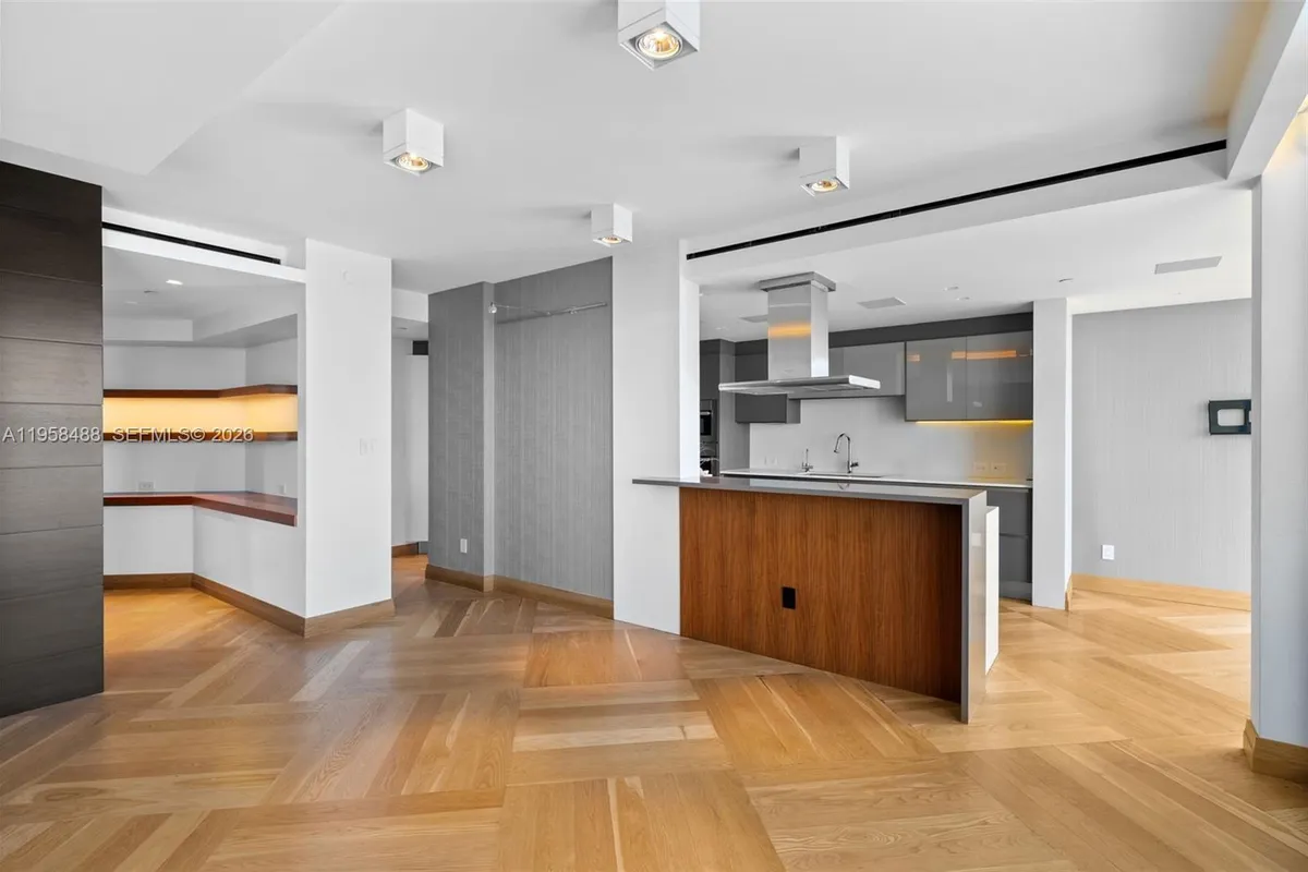 9999 Collins Ave # 3E, Bal Harbour FL 33154