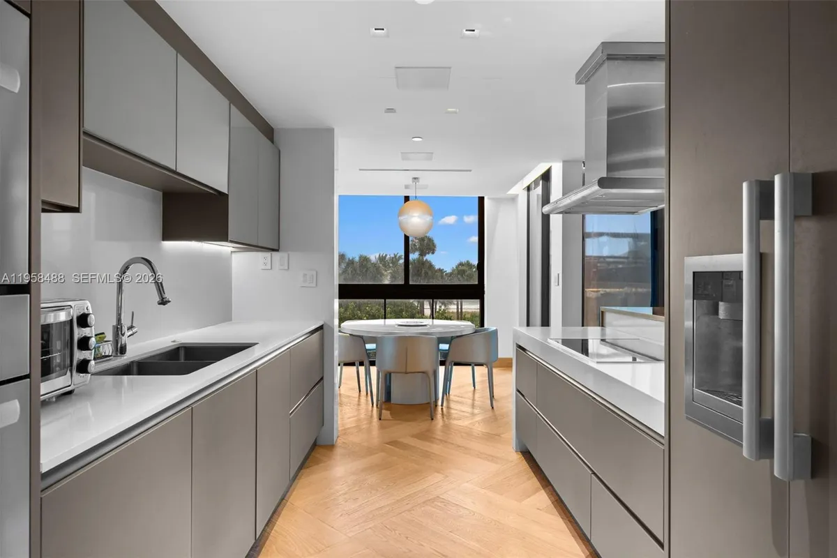 9999 Collins Ave # 3E, Bal Harbour FL 33154