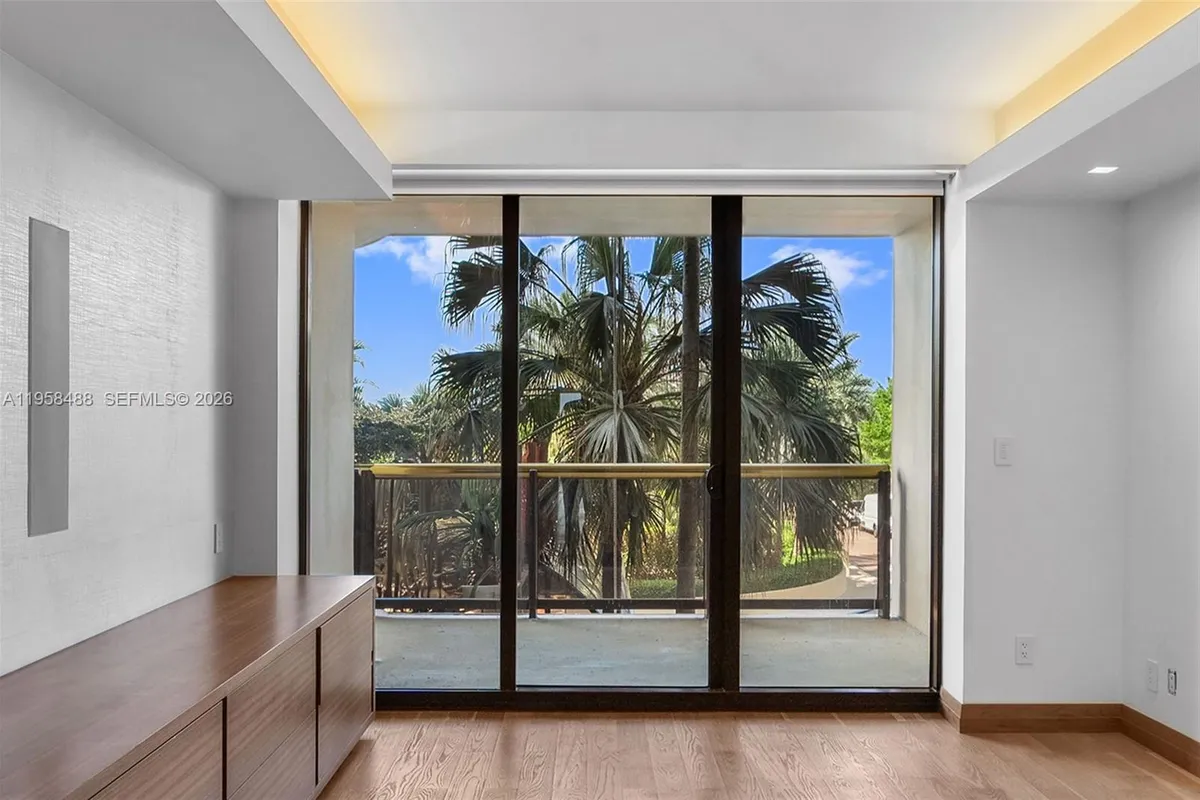 9999 Collins Ave # 3E, Bal Harbour FL 33154