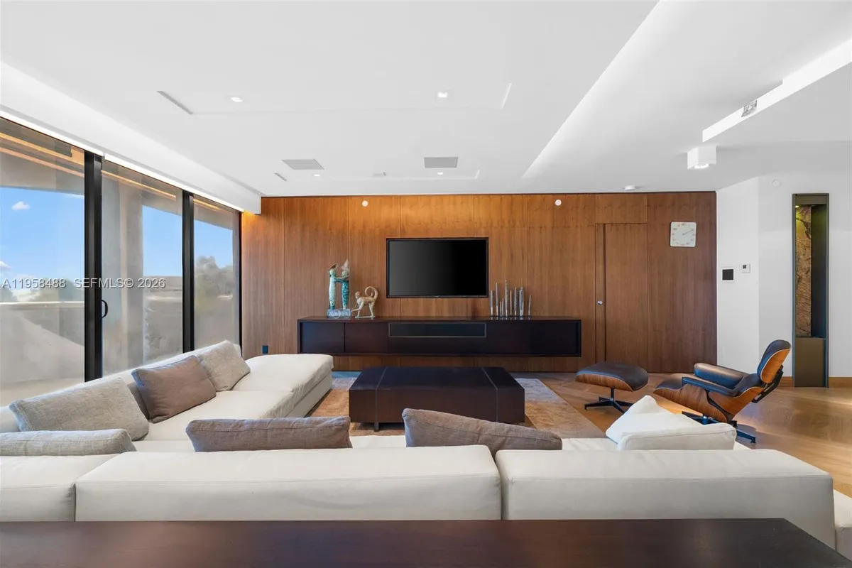 9999 Collins Ave # 3E, Bal Harbour FL 33154