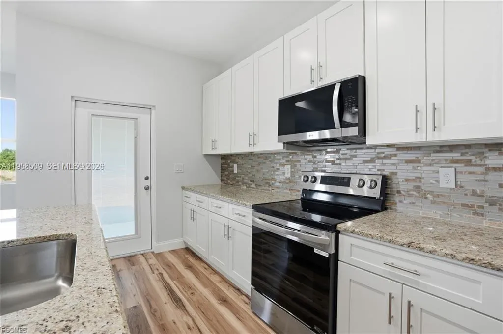 518 braelyn st, La Belle FL 33935