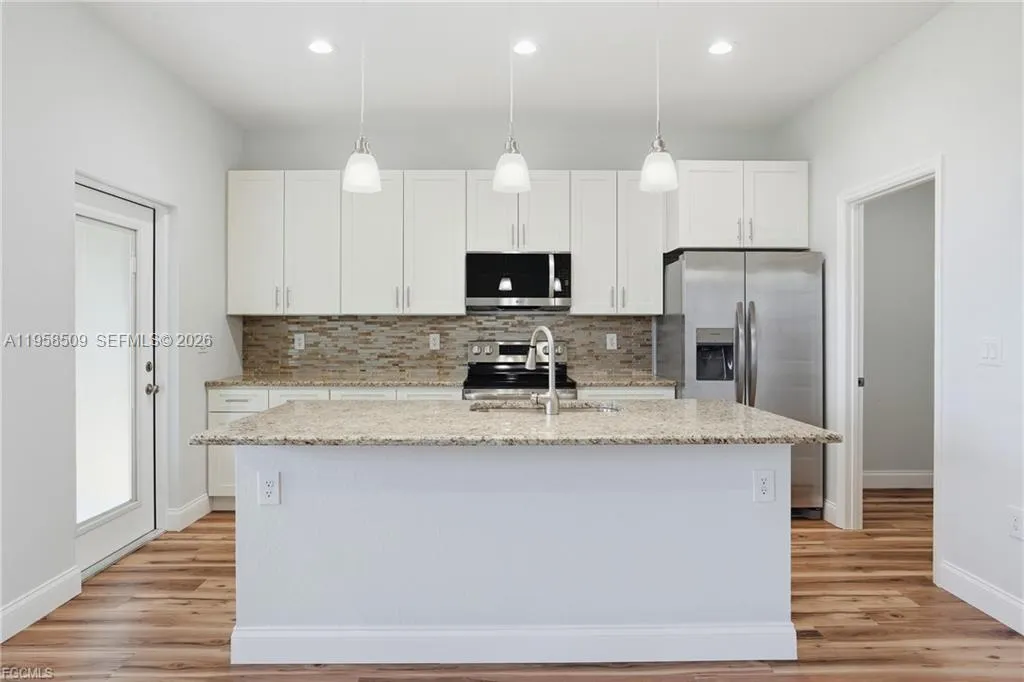 518 braelyn st, La Belle FL 33935