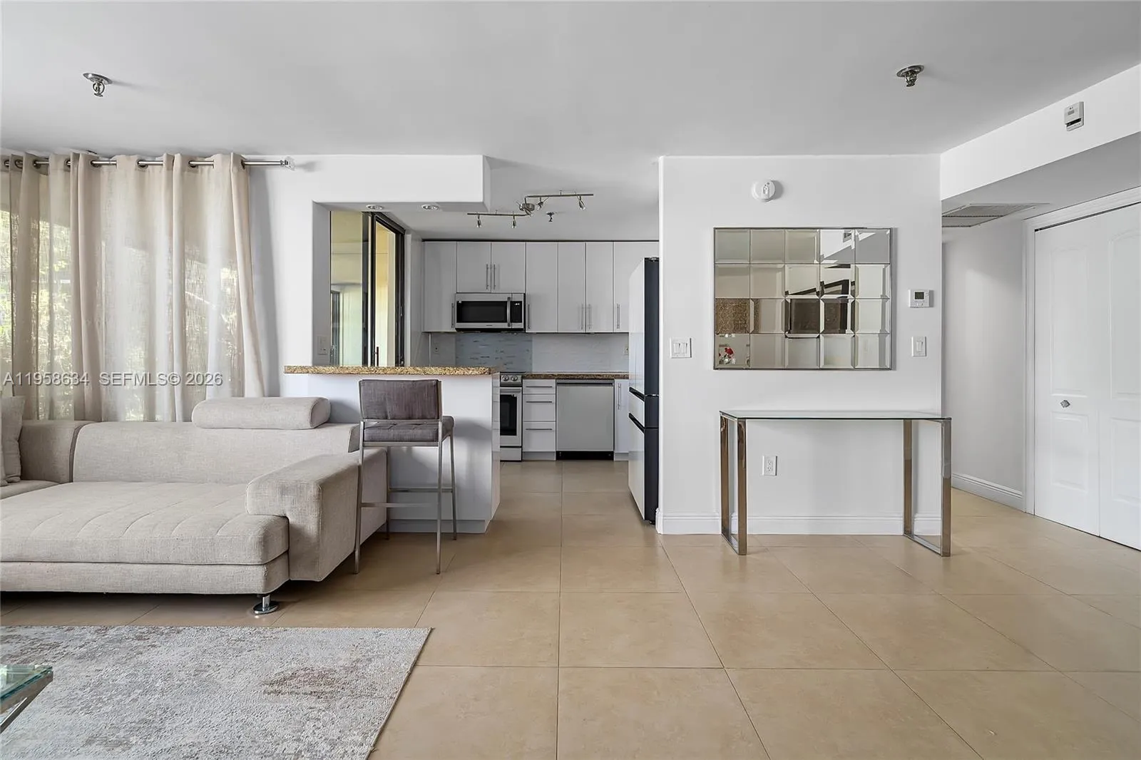 671 NE 195th St # 111E, Miami FL 33179