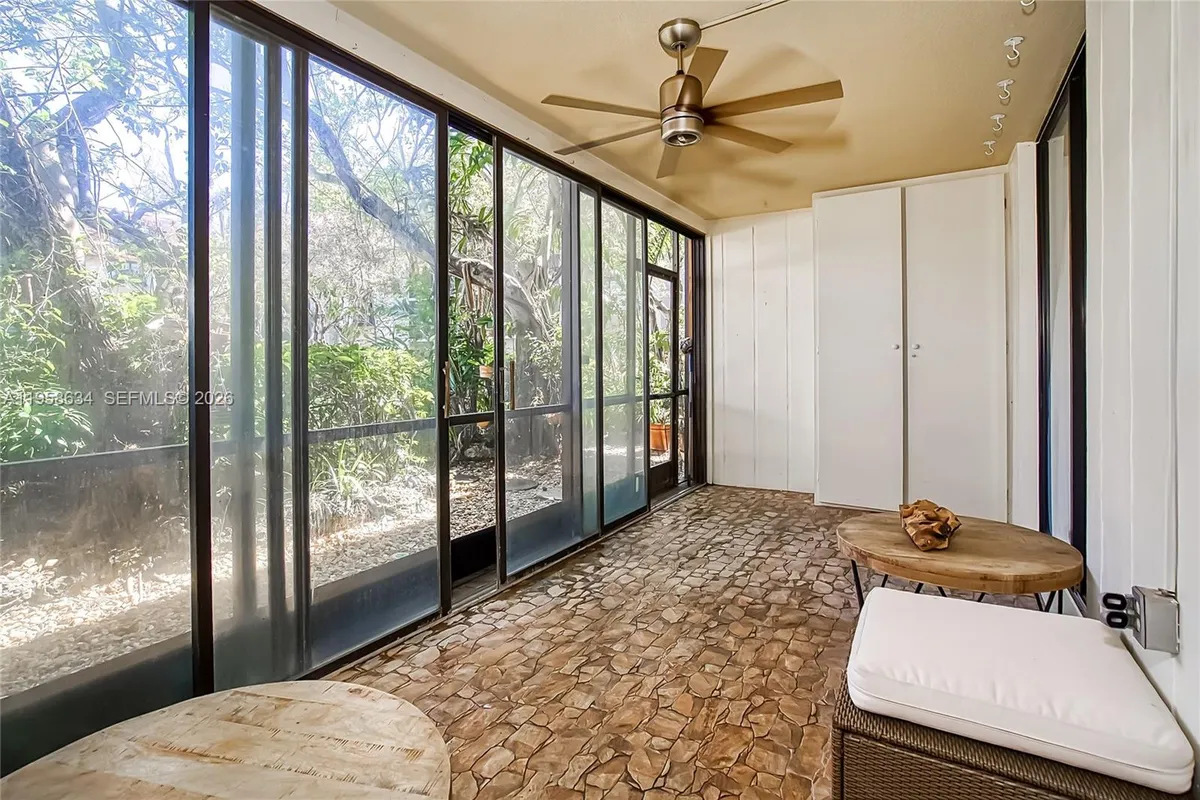 671 NE 195th St # 111E, Miami FL 33179