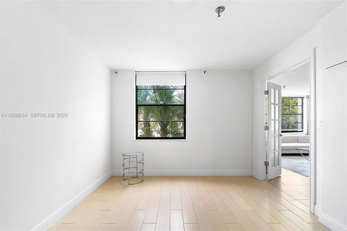 671 NE 195th St # 111E, Miami FL 33179