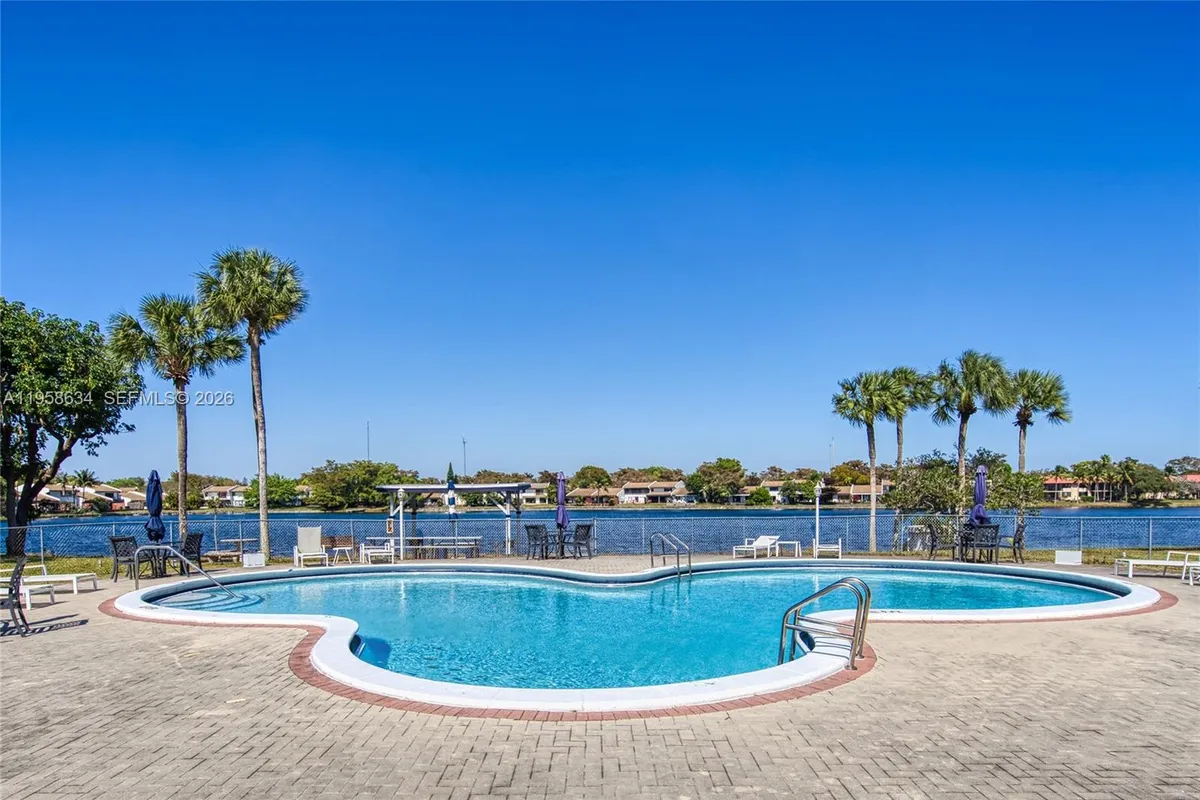 671 NE 195th St # 111E, Miami FL 33179