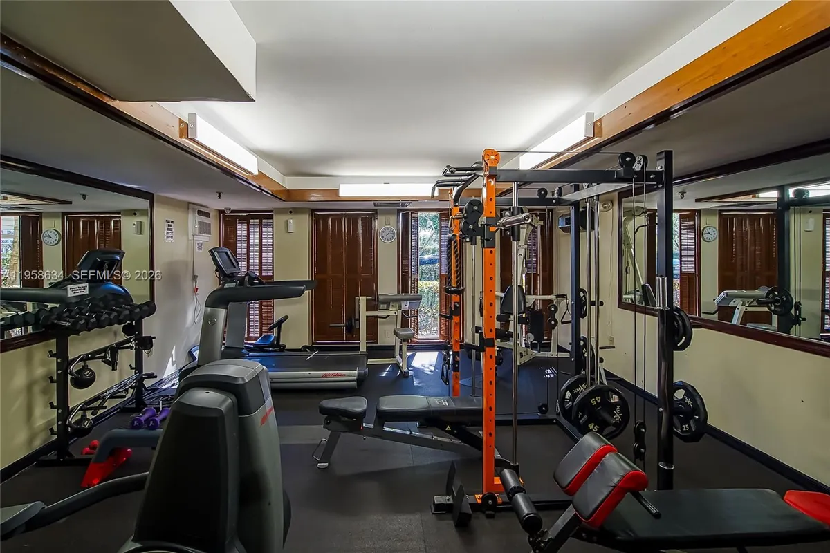 671 NE 195th St # 111E, Miami FL 33179