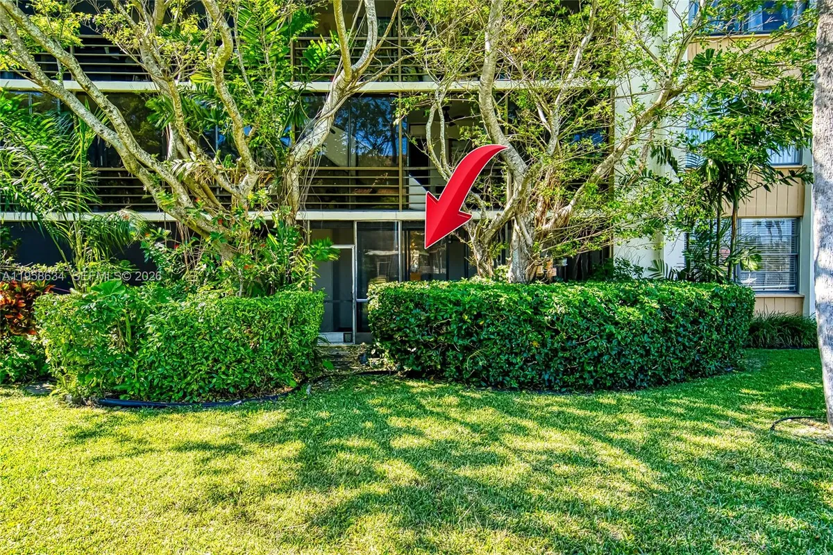 671 NE 195th St # 111E, Miami FL 33179