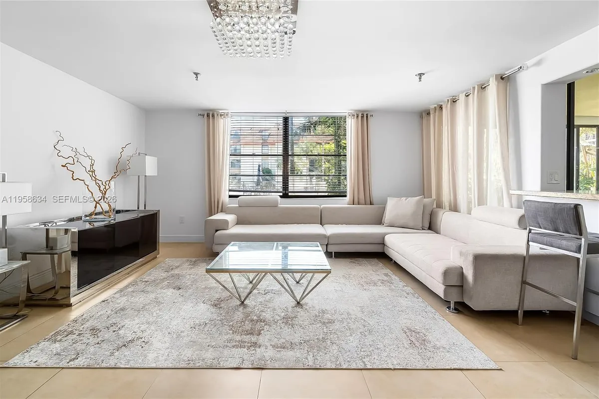 671 NE 195th St # 111E, Miami FL 33179