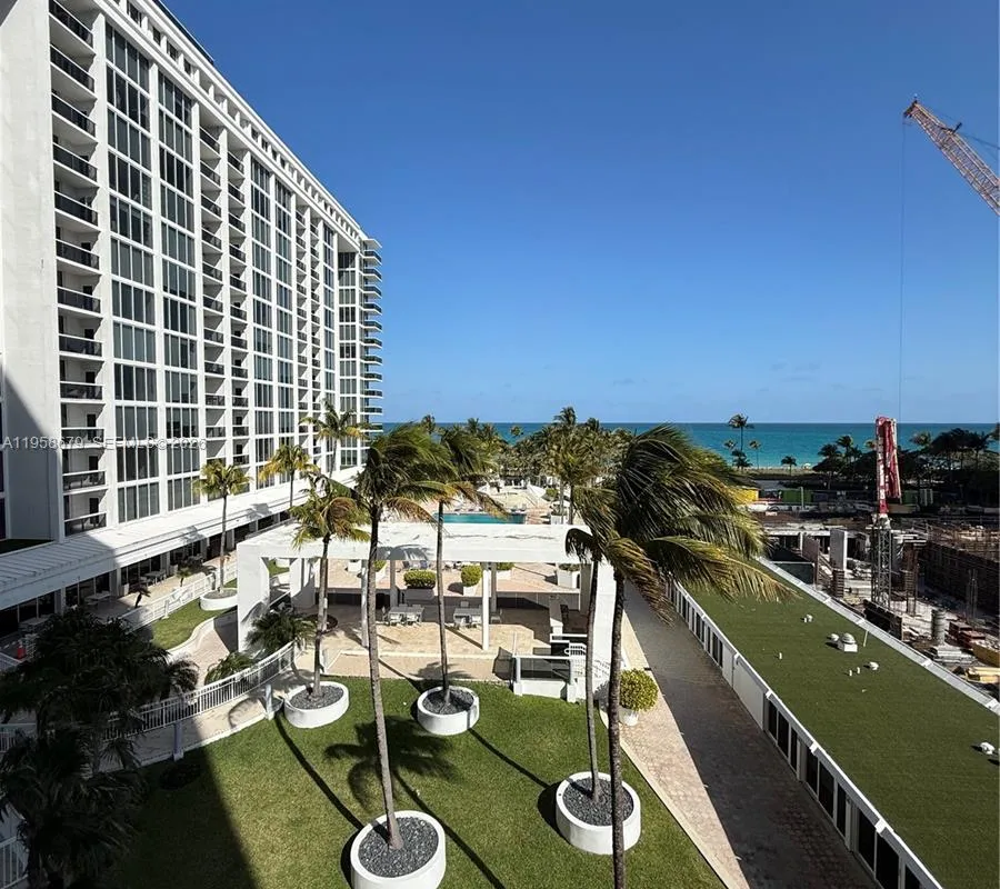10275 Collins Ave # 420, Bal Harbour FL 33154