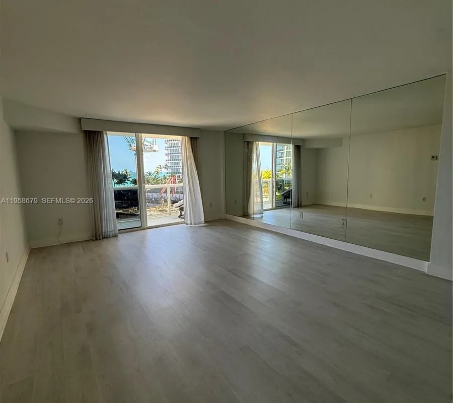 10275 Collins Ave # 420, Bal Harbour FL 33154