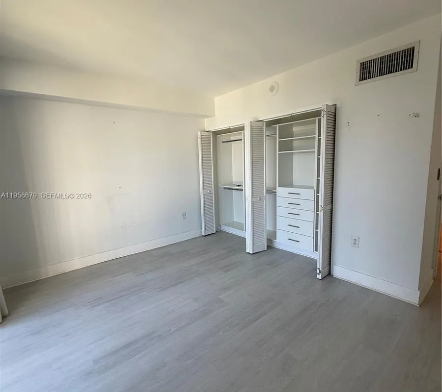 10275 Collins Ave # 420, Bal Harbour FL 33154